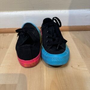 Black with Rainbow Sole Converse Chucks Low Tops Size 6